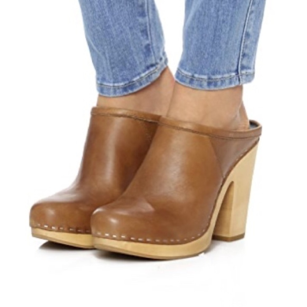 Dolce Vita Ackley Wooden Clogs